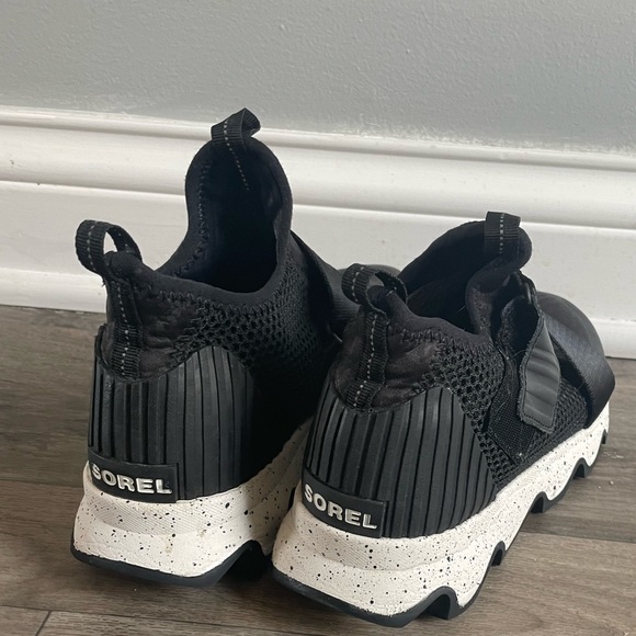 SOREL Women's Kinetic Sneak Casual Shoes - Picture 8 of 10